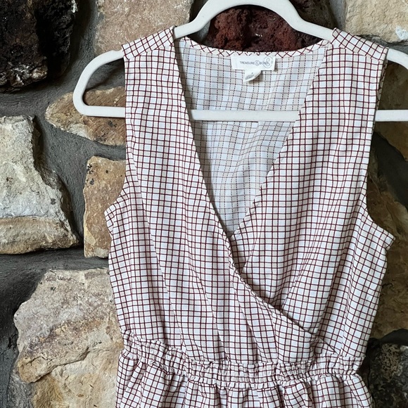 Treasure & Bond Peplum Tank - Picture 2 of 4